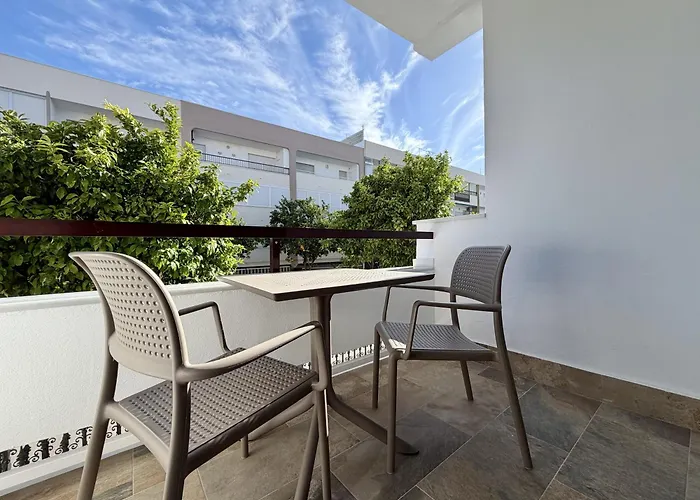 Santo Rostro Beach Apartments